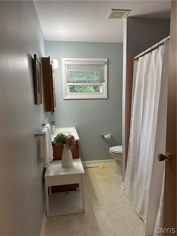 103 Grove Ave Extension, Auburn, NY 13021