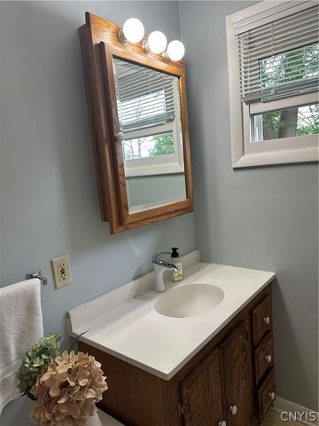 103 Grove Ave Extension, Auburn, NY 13021