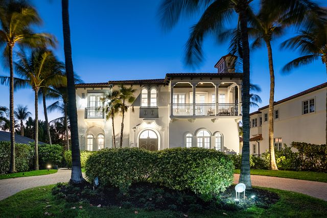 6102 N Ocean Boulevard, Ocean Ridge, FL 33435