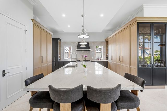 6102 N Ocean Boulevard, Ocean Ridge, FL 33435