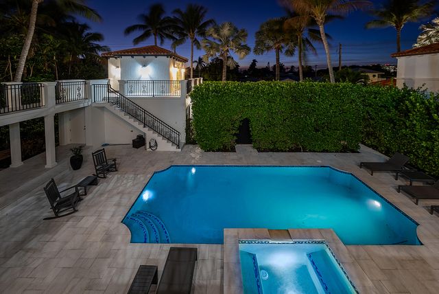 6102 N Ocean Boulevard, Ocean Ridge, FL 33435