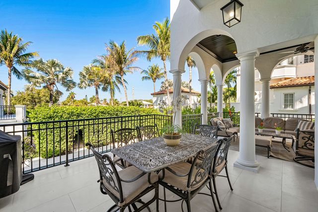 6102 N Ocean Boulevard, Ocean Ridge, FL 33435