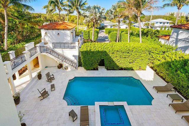 6102 N Ocean Boulevard, Ocean Ridge, FL 33435