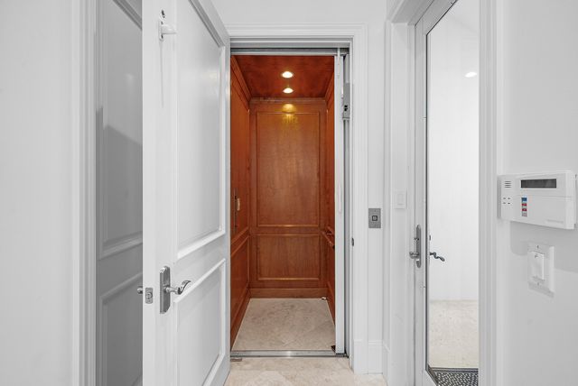 6102 N Ocean Boulevard, Ocean Ridge, FL 33435