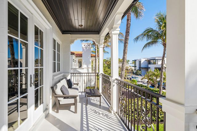 6102 N Ocean Boulevard, Ocean Ridge, FL 33435