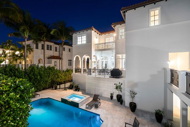 6102 N Ocean Boulevard, Ocean Ridge, FL 33435