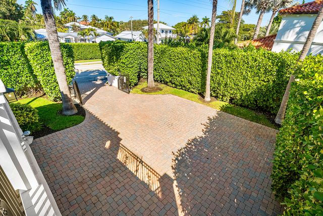 6102 N Ocean Boulevard, Ocean Ridge, FL 33435