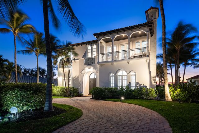 6102 N Ocean Boulevard, Ocean Ridge, FL 33435