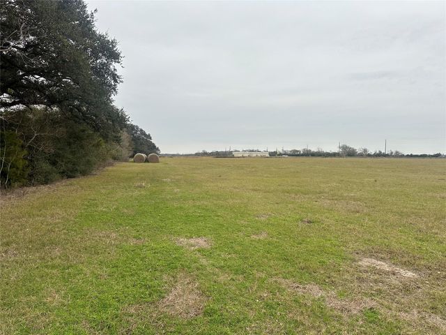 000 Fm 1462, Damon, TX 77430