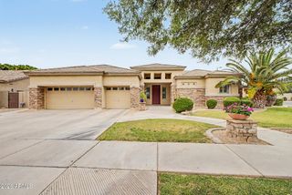 332 W MACAW Drive, Chandler, AZ 85286