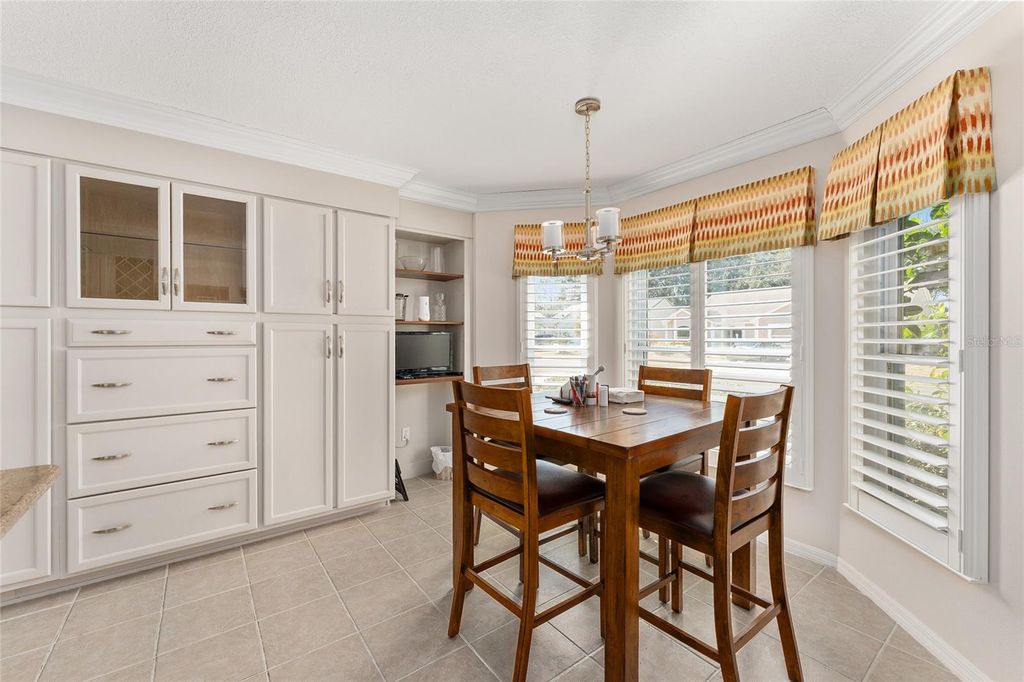 Image 15 of property listing at 1044 SOLEDAD WAY, The Villages, FL 32159