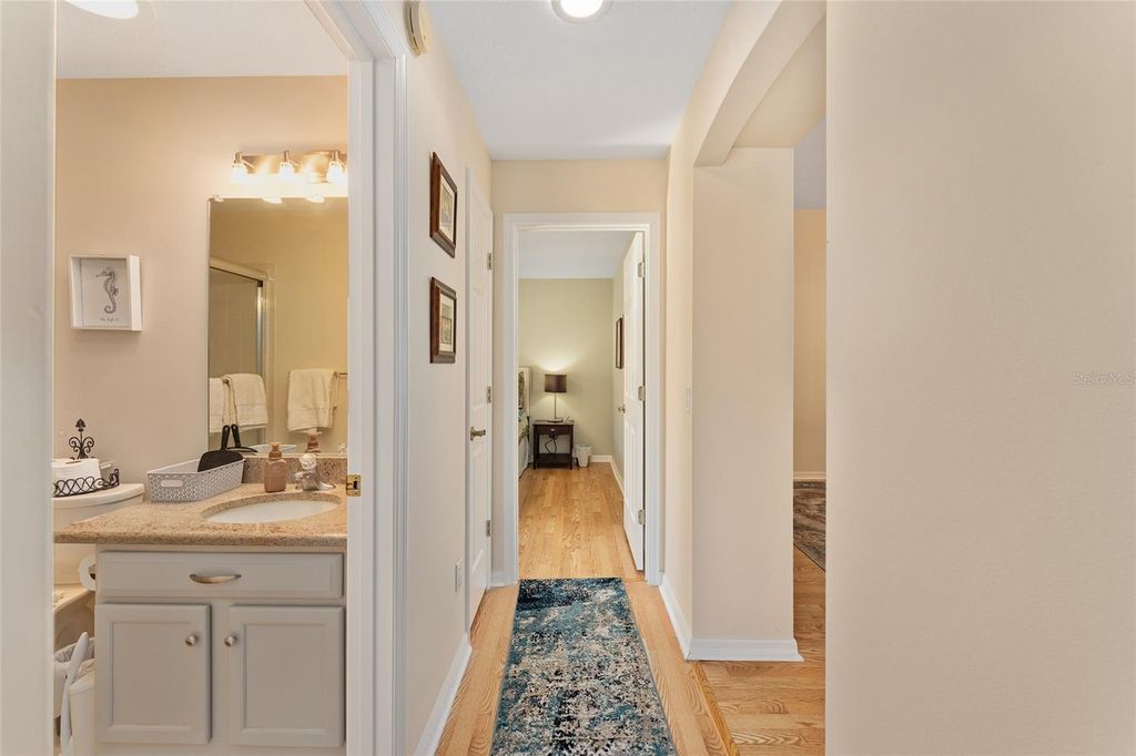 Image 31 of property listing at 1044 SOLEDAD WAY, The Villages, FL 32159