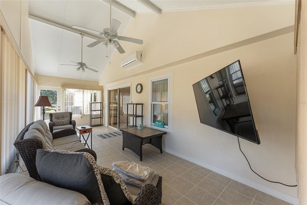 Image 44 of property listing at 1044 SOLEDAD WAY, The Villages, FL 32159