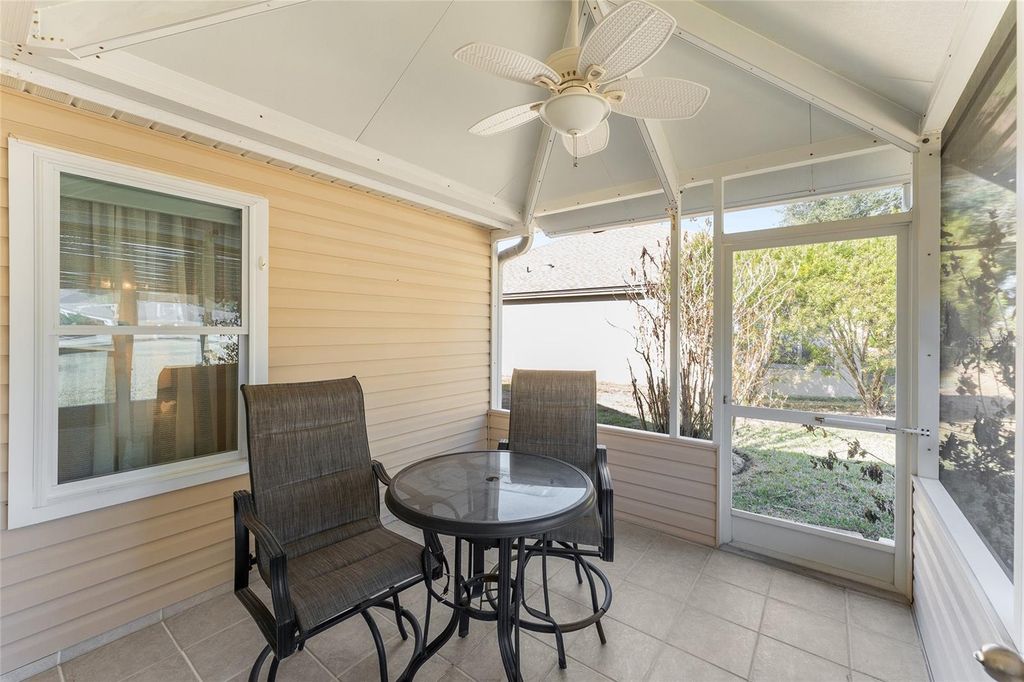 Image 45 of property listing at 1044 SOLEDAD WAY, The Villages, FL 32159