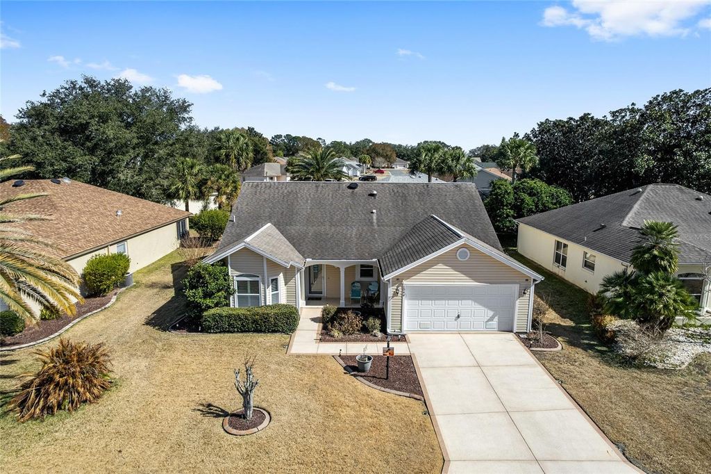 Image 54 of property listing at 1044 SOLEDAD WAY, The Villages, FL 32159