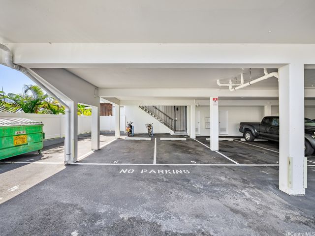 54 Maluniu Avenue, Kailua, HI 96734
