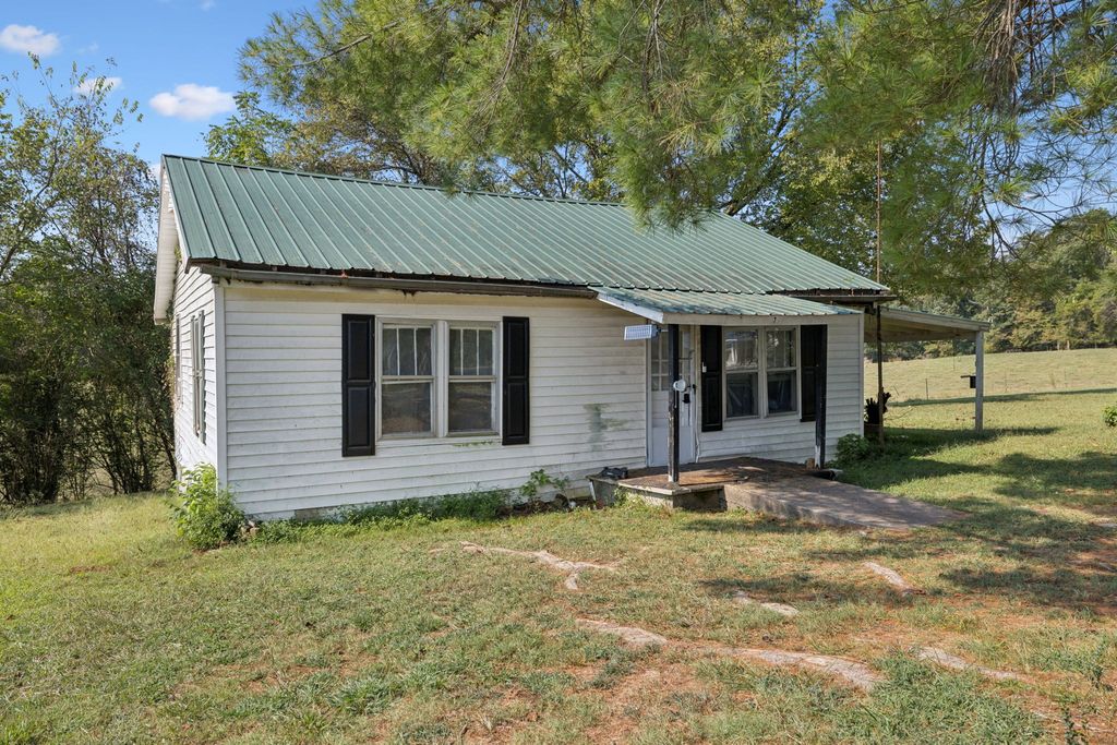 7 Hardin Loop, Westpoint, TN 38486