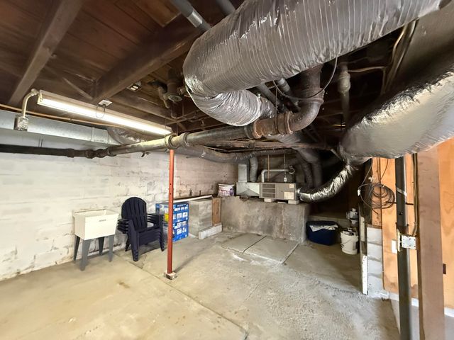 45 Marston Avenue, Hyannis, MA 02601