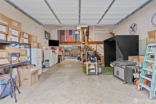 16305 44th Street Ct E, Lake Tapps, WA 98391