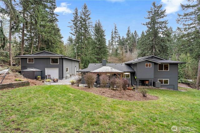 16305 44th Street Ct E, Lake Tapps, WA 98391