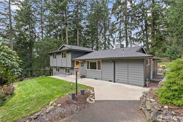 16305 44th Street Ct E, Lake Tapps, WA 98391