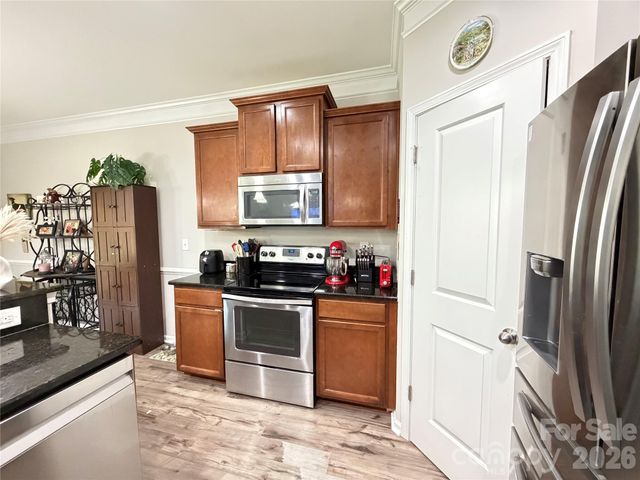 6105 Lighted Way Lane, Indian Trail, NC 28079