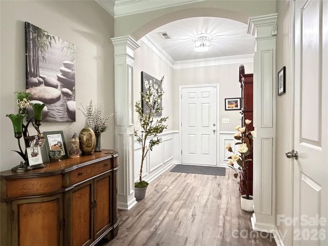 6105 Lighted Way Lane, Indian Trail, NC 28079