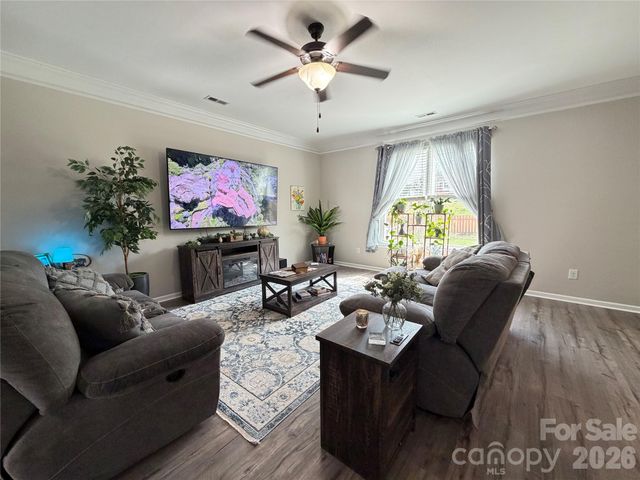 6105 Lighted Way Lane, Indian Trail, NC 28079
