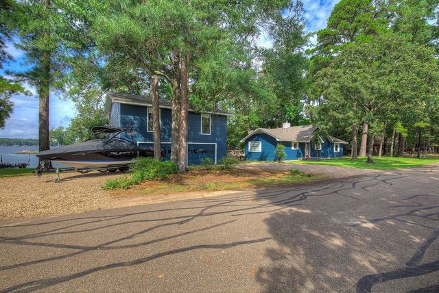 510 Trappers Trail, Mount Vernon, TX 75457