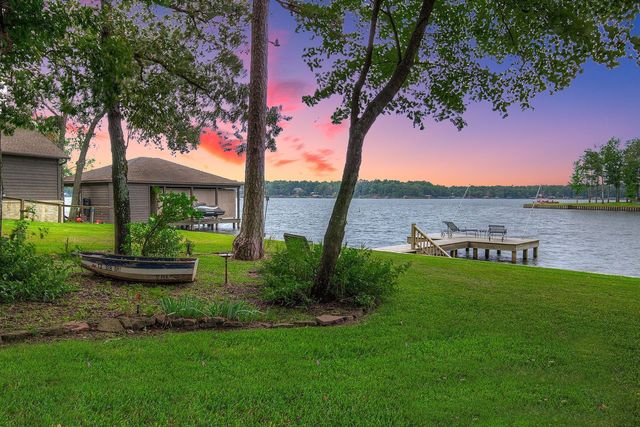 510 Trappers Trail, Mount Vernon, TX 75457