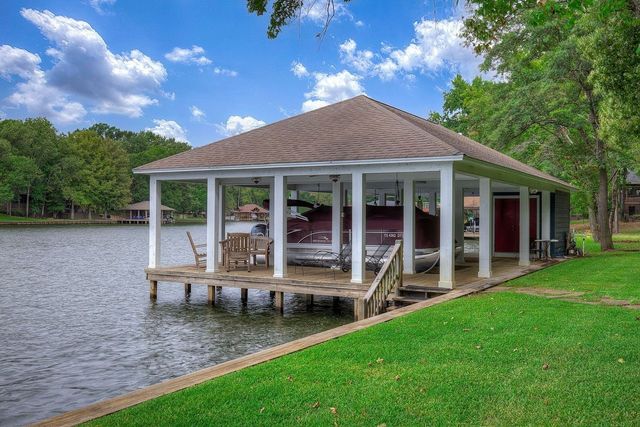 510 Trappers Trail, Mount Vernon, TX 75457