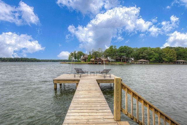 510 Trappers Trail, Mount Vernon, TX 75457