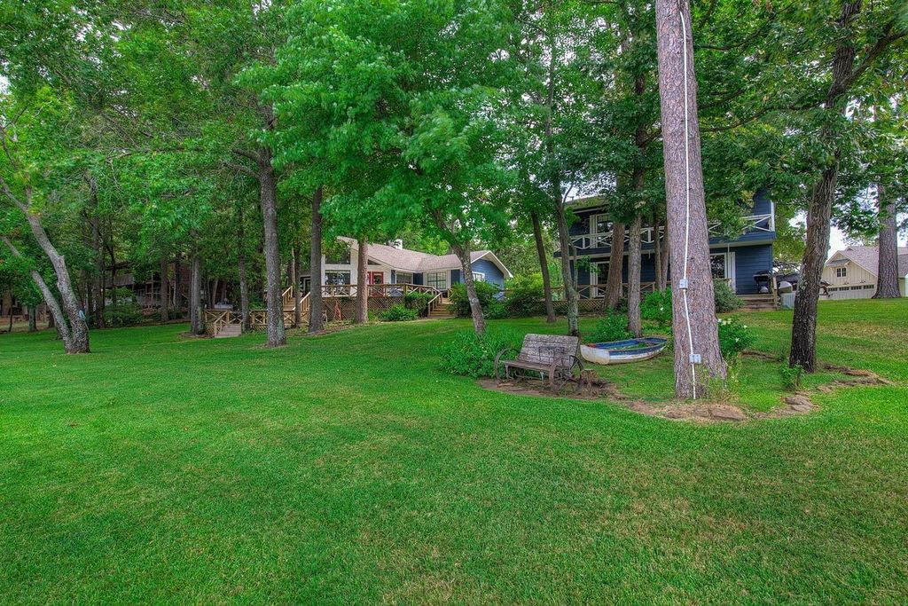 510 Trappers Trail, Mount Vernon, TX 75457