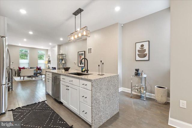 1532 N BROADWAY, Baltimore, MD 21213