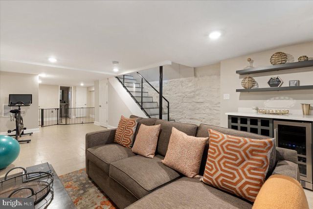 1532 N BROADWAY, Baltimore, MD 21213