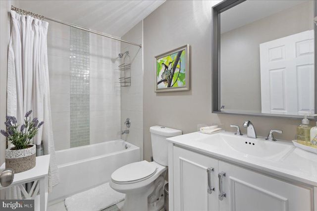 1532 N BROADWAY, Baltimore, MD 21213