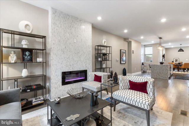 1532 N BROADWAY, Baltimore, MD 21213