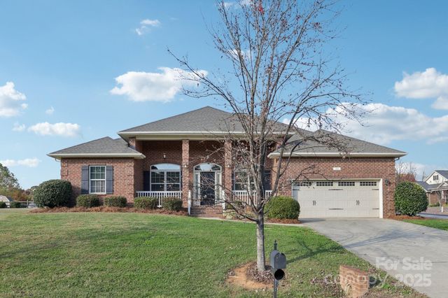 153 Nesting Quail Lane, Mooresville, NC 28117