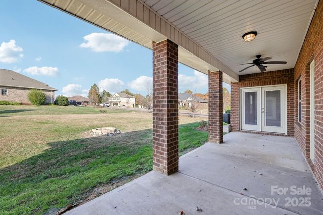 153 Nesting Quail Lane, Mooresville, NC 28117