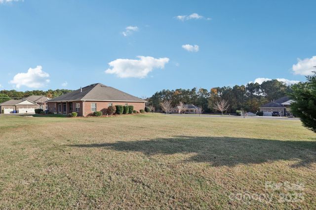 153 Nesting Quail Lane, Mooresville, NC 28117