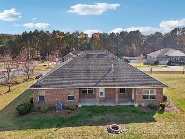 153 Nesting Quail Lane, Mooresville, NC 28117
