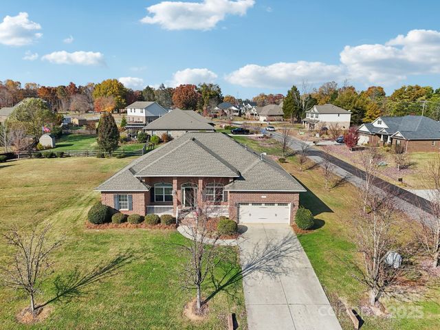 153 Nesting Quail Lane, Mooresville, NC 28117