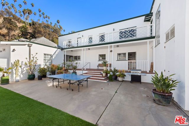 605 N Palisades Beach Road, Santa Monica, CA 90402
