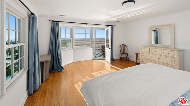 605 N Palisades Beach Road, Santa Monica, CA 90402