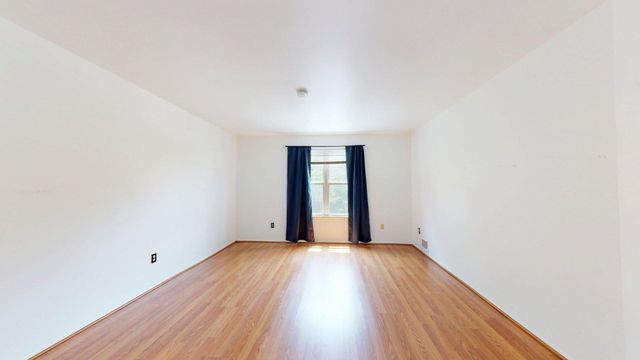 2201 S Huron Parkway 1, Ann Arbor, MI 48104