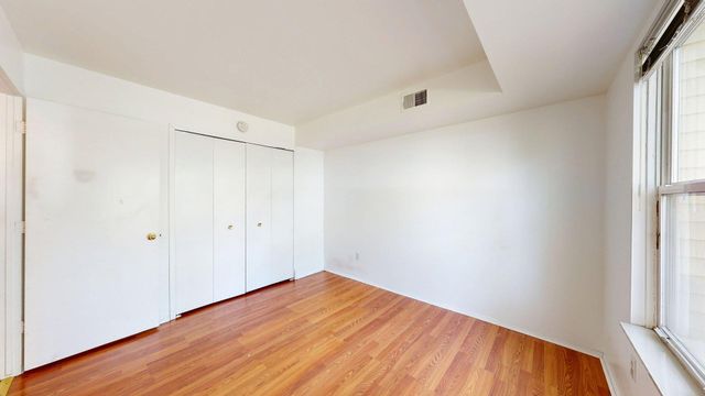 2201 S Huron Parkway 1, Ann Arbor, MI 48104
