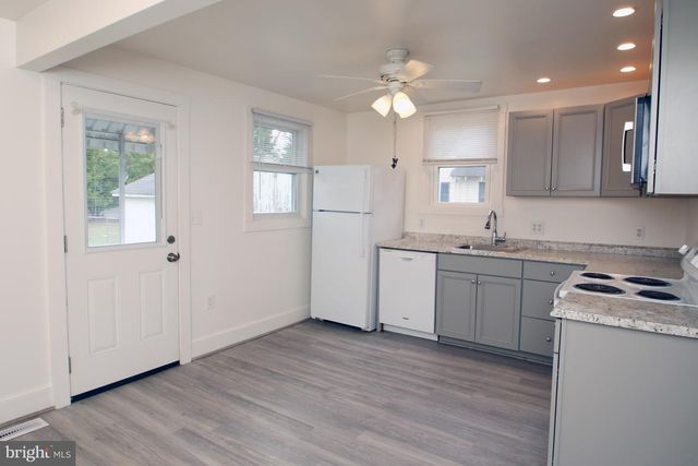 517 CLINTON ST, Delaware City, DE 19706