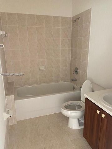 13272 Old Biscayne Dr 102, Homestead, FL 33033