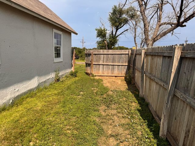 811 N FLORIDA Street, Amarillo, TX 79106