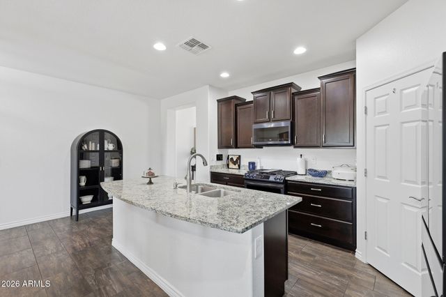 10737 W Rowel Road, Peoria, AZ 85383